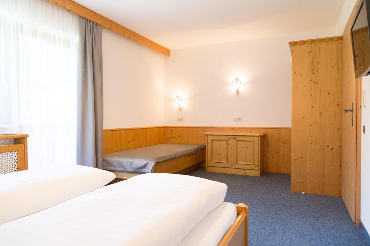 Pension Peter Neustift im Stubaital Exterior photo