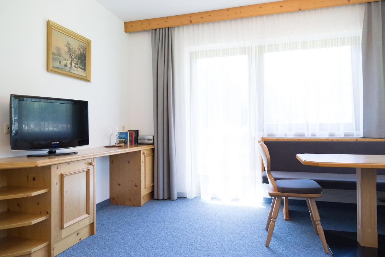 Pension Peter Neustift im Stubaital Exterior photo